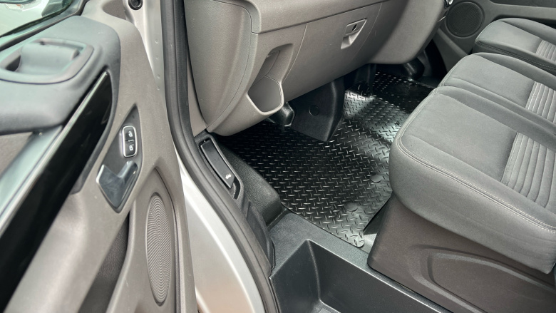 Ford Transit Custom 300 L1 Diesel Fwd 2.0 EcoBlue 130ps Low Roof Limited Van